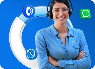 Especialista com fone de atendimento, de braços cruzados e sorrindo, simbolizando o atendimento confiável que a Cielo proporciona.
