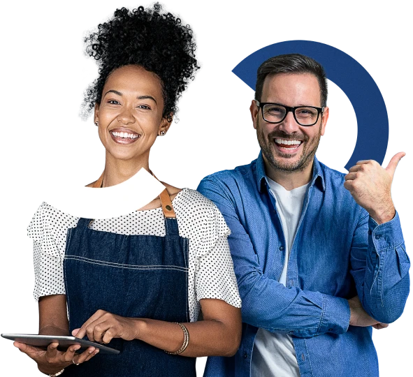 Mulher e homem sorrindo apontando para negócios em movimento